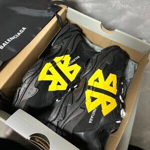 Balenciaga triple s 41 / 8US